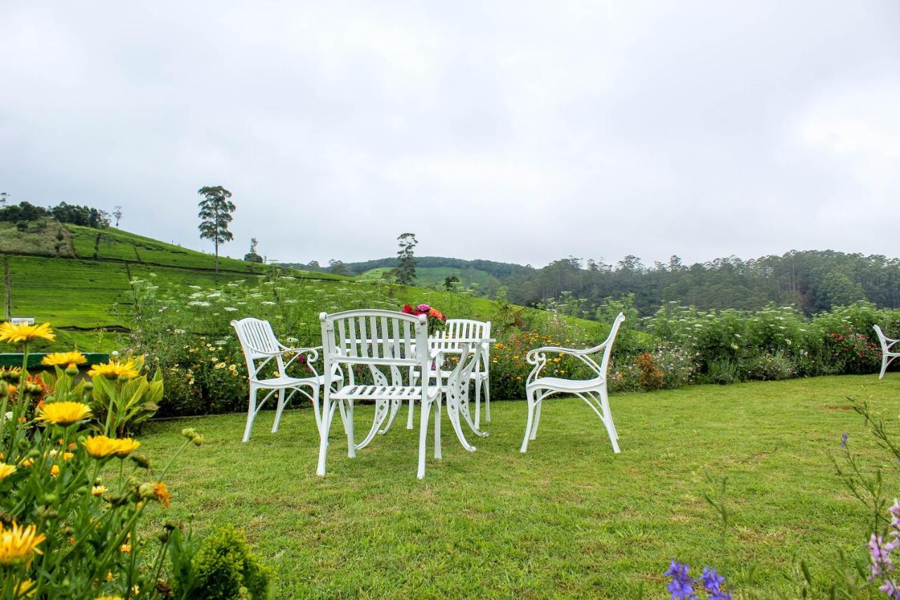 Friendly Hills Hotel Nuwara Eliya Esterno foto